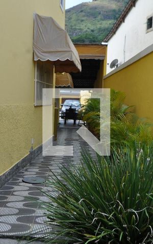 Casa à venda com 184m², 3 quartos e 6 vagasÁrea comum
