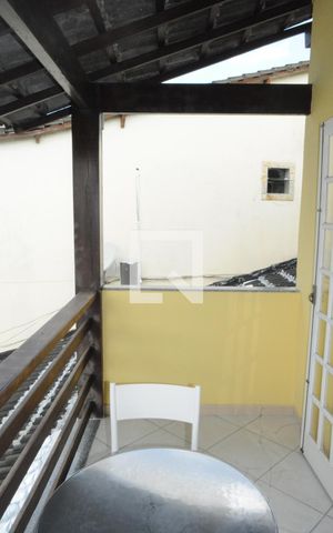 Casa à venda com 184m², 3 quartos e 6 vagasVaranda