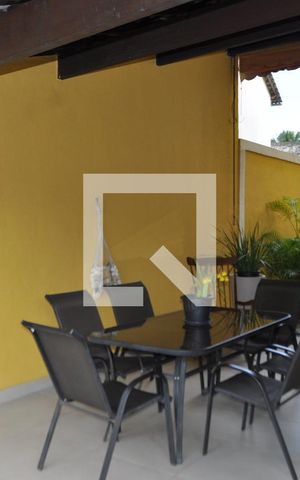 Casa à venda com 184m², 3 quartos e 6 vagasVaranda