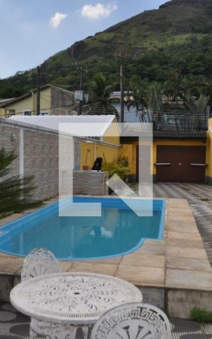 Casa à venda com 184m², 3 quartos e 6 vagasPiscina