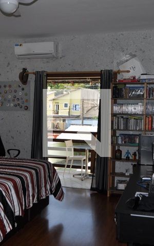 Casa à venda com 184m², 3 quartos e 6 vagasQuarto 3