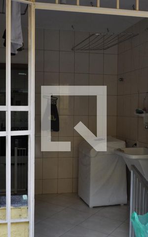 Casa à venda com 184m², 3 quartos e 6 vagasÁrea de Serviço
