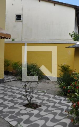 Casa à venda com 184m², 3 quartos e 6 vagasQuintal