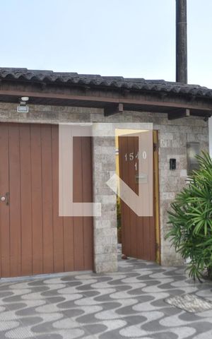 Casa à venda com 184m², 3 quartos e 6 vagasFachada da Garagerm