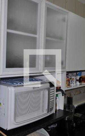 Casa à venda com 184m², 3 quartos e 6 vagasCozinha - Armários