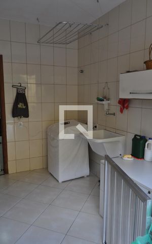 Casa à venda com 184m², 3 quartos e 6 vagasÁrea de Serviço