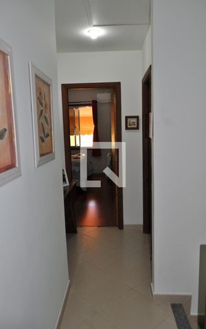Casa à venda com 184m², 3 quartos e 6 vagasCorredor