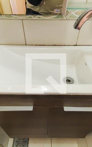 Apartamento à venda com 56m², 2 quartos e 1 vaga Apartamento à venda com 56m², 2 quartos e 1 vagaBanheiro