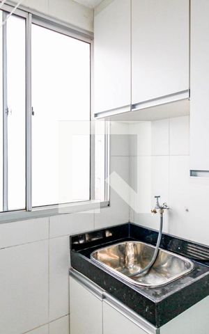 Apartamento à venda com 48m², 2 quartos e 1 vaga Apartamento à venda com 48m², 2 quartos e 1 vagaÁrea de Serviço