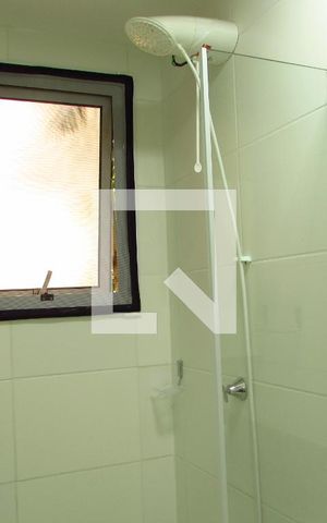 Apartamento para alugar com 41m², 2 quartos e sem vagaBanheiro