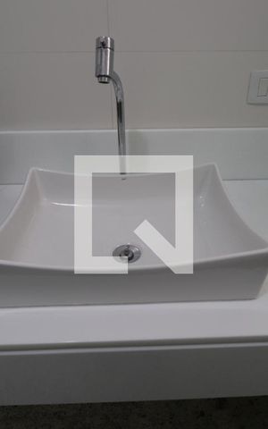 Casa à venda com 150m², 3 quartos e 2 vagasBanheiro 2