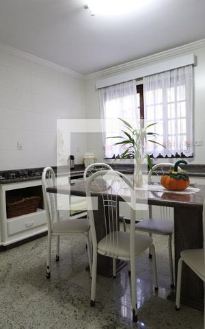 Casa à venda com 150m², 3 quartos e 2 vagasCozinha