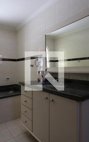 Casa à venda com 150m², 3 quartos e 2 vagasBanheiro da Suíte 1
