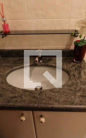Casa à venda com 150m², 3 quartos e 2 vagasBanheiro 1