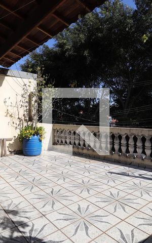 Casa à venda com 150m², 3 quartos e 2 vagasSacada suite 1
