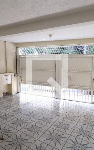 Casa à venda com 150m², 3 quartos e 2 vagasGaragem