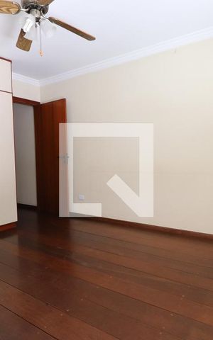Casa à venda com 150m², 3 quartos e 2 vagasSuíte 1