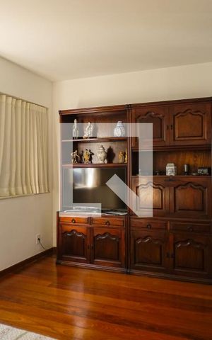 Apartamento à venda com 110m², 3 quartos e 2 vagas Apartamento à venda com 110m², 3 quartos e 2 vagasSuíte