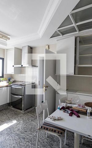 Apartamento para alugar com 310m², 3 quartos e 3 vagas Apartamento para alugar com 310m², 3 quartos e 3 vagasCozinha