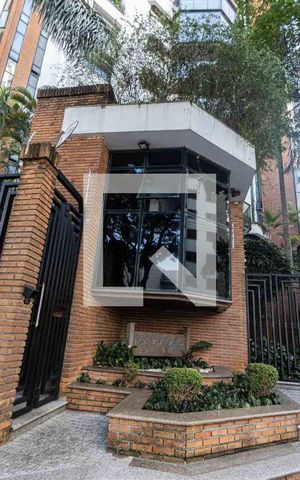 Apartamento para alugar com 310m², 3 quartos e 3 vagas Apartamento para alugar com 310m², 3 quartos e 3 vagasFachada