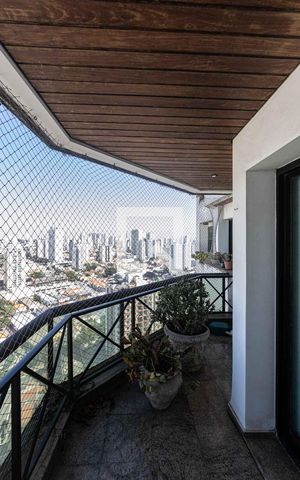 Apartamento para alugar com 310m², 3 quartos e 3 vagas Apartamento para alugar com 310m², 3 quartos e 3 vagasVaranda Sala