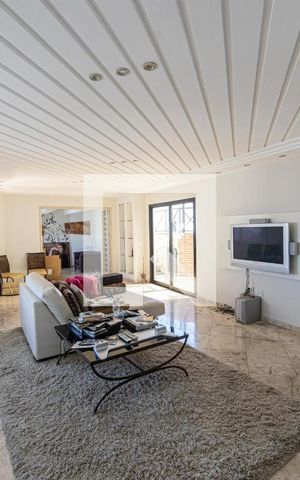 Apartamento para alugar com 310m², 3 quartos e 3 vagas Apartamento para alugar com 310m², 3 quartos e 3 vagasSala de Tv
