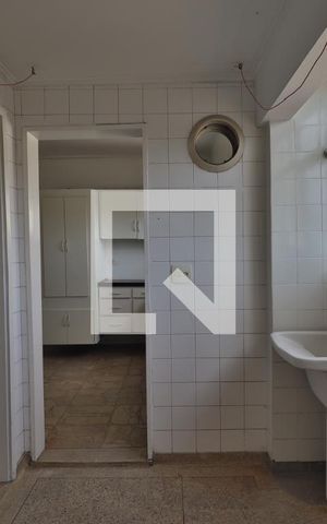 Apartamento à venda com 150m², 3 quartos e 1 vagaÁrea de Serviço