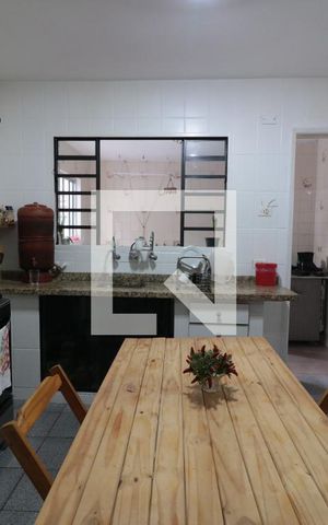 Casa à venda com 350m², 3 quartos e 2 vagasCozinha