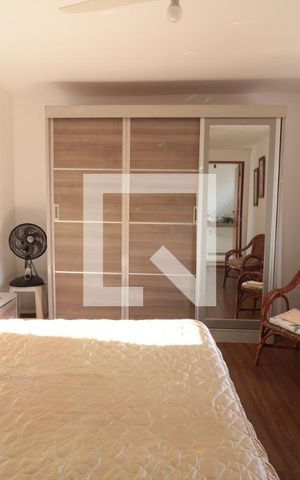 Casa à venda com 350m², 3 quartos e 2 vagasSuíte