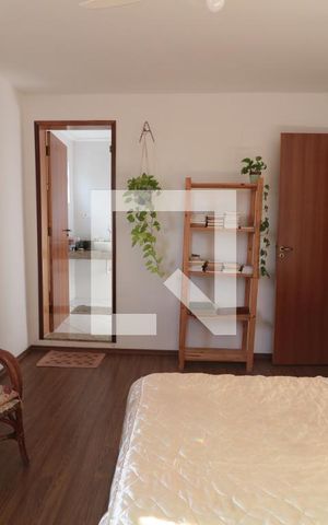 Casa à venda com 350m², 3 quartos e 2 vagasSuíte