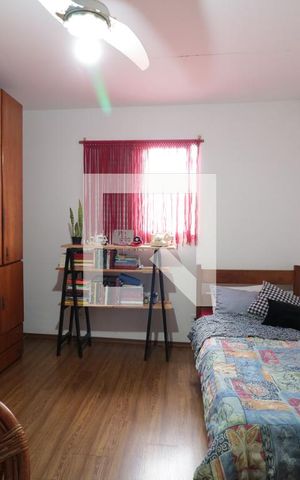 Casa à venda com 350m², 3 quartos e 2 vagasQuarto 2