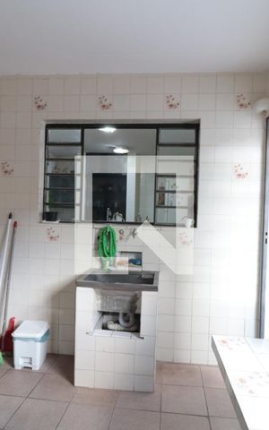 Casa à venda com 350m², 3 quartos e 2 vagasArea de Serviço