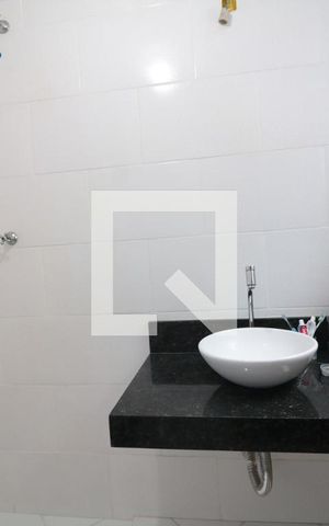 Casa à venda com 350m², 3 quartos e 2 vagasBanheiro Social