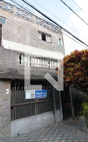 Casa à venda com 350m², 3 quartos e 2 vagasFachada