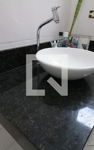 Casa à venda com 350m², 3 quartos e 2 vagasBanheiro Social