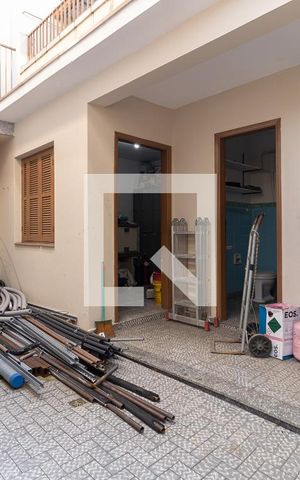 Casa à venda com 148m², 2 quartos e 2 vagas Casa à venda com 148m², 2 quartos e 2 vagasQuintal