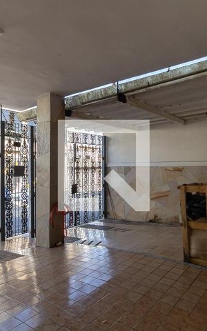 Casa à venda com 148m², 2 quartos e 2 vagas Casa à venda com 148m², 2 quartos e 2 vagasGaragem