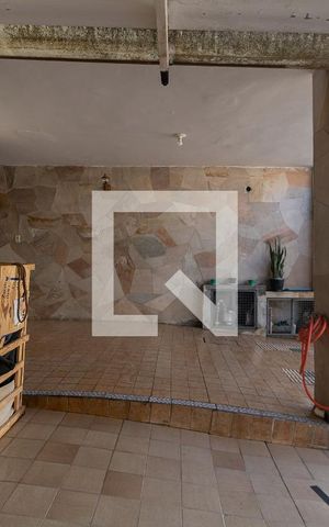 Casa à venda com 148m², 2 quartos e 2 vagas Casa à venda com 148m², 2 quartos e 2 vagasGaragem