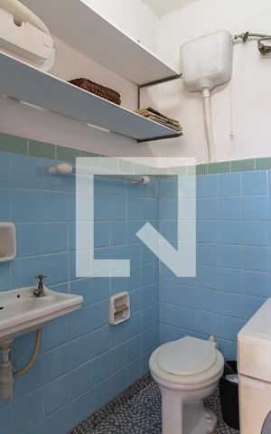 Casa à venda com 148m², 2 quartos e 2 vagas Casa à venda com 148m², 2 quartos e 2 vagasBanheiro de Serviço