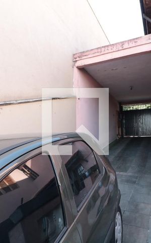 Casa à venda com 200m², 2 quartos e 6 vagasQuintal