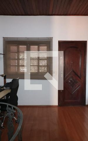 Casa à venda com 200m², 2 quartos e 6 vagasSala 2