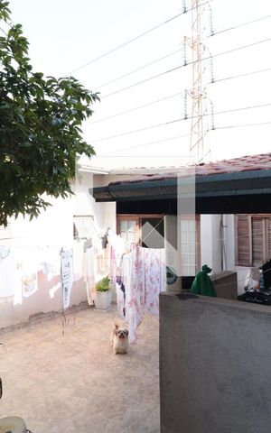 Casa à venda com 200m², 2 quartos e 6 vagasQuintal
