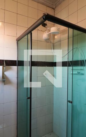 Casa à venda com 200m², 2 quartos e 6 vagasBanheiro Social