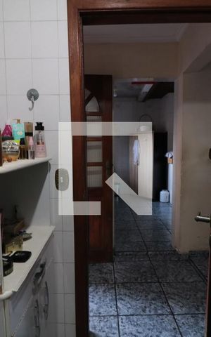 Casa à venda com 200m², 2 quartos e 6 vagasBanheiro Social 2