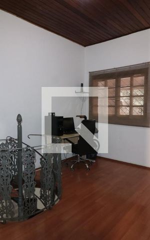 Casa à venda com 200m², 2 quartos e 6 vagasSala 2