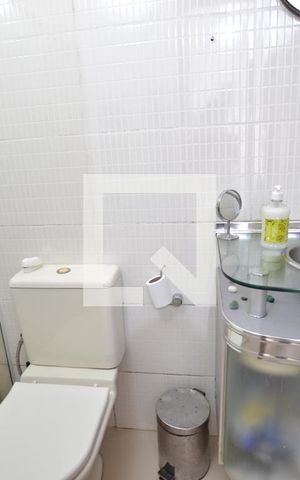 Apartamento à venda com 74m², 1 quarto e sem vagaBanheiro