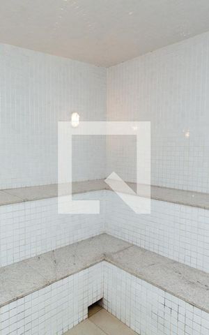 Apartamento à venda com 46m², 2 quartos e 1 vaga Apartamento à venda com 46m², 2 quartos e 1 vagaÁrea comum - sauna
