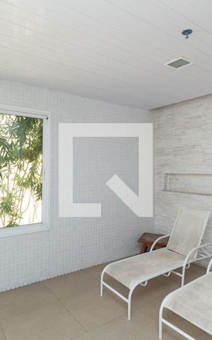 Apartamento à venda com 46m², 2 quartos e 1 vaga Apartamento à venda com 46m², 2 quartos e 1 vagaÁrea comum - sauna