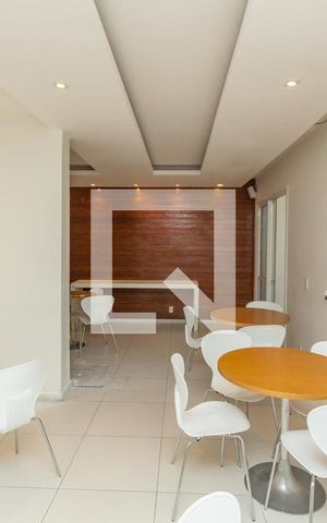 Apartamento à venda com 46m², 2 quartos e 1 vaga Apartamento à venda com 46m², 2 quartos e 1 vagaÁrea comum - salão de festas