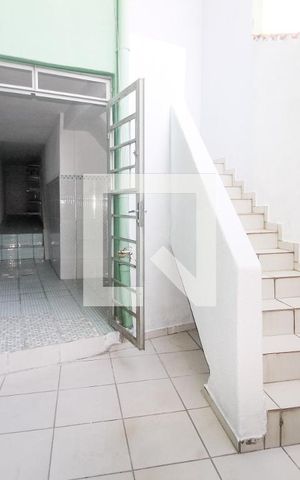 Casa à venda com 288m², 4 quartos e 2 vagas Casa à venda com 288m², 4 quartos e 2 vagasÁrea de Serviço